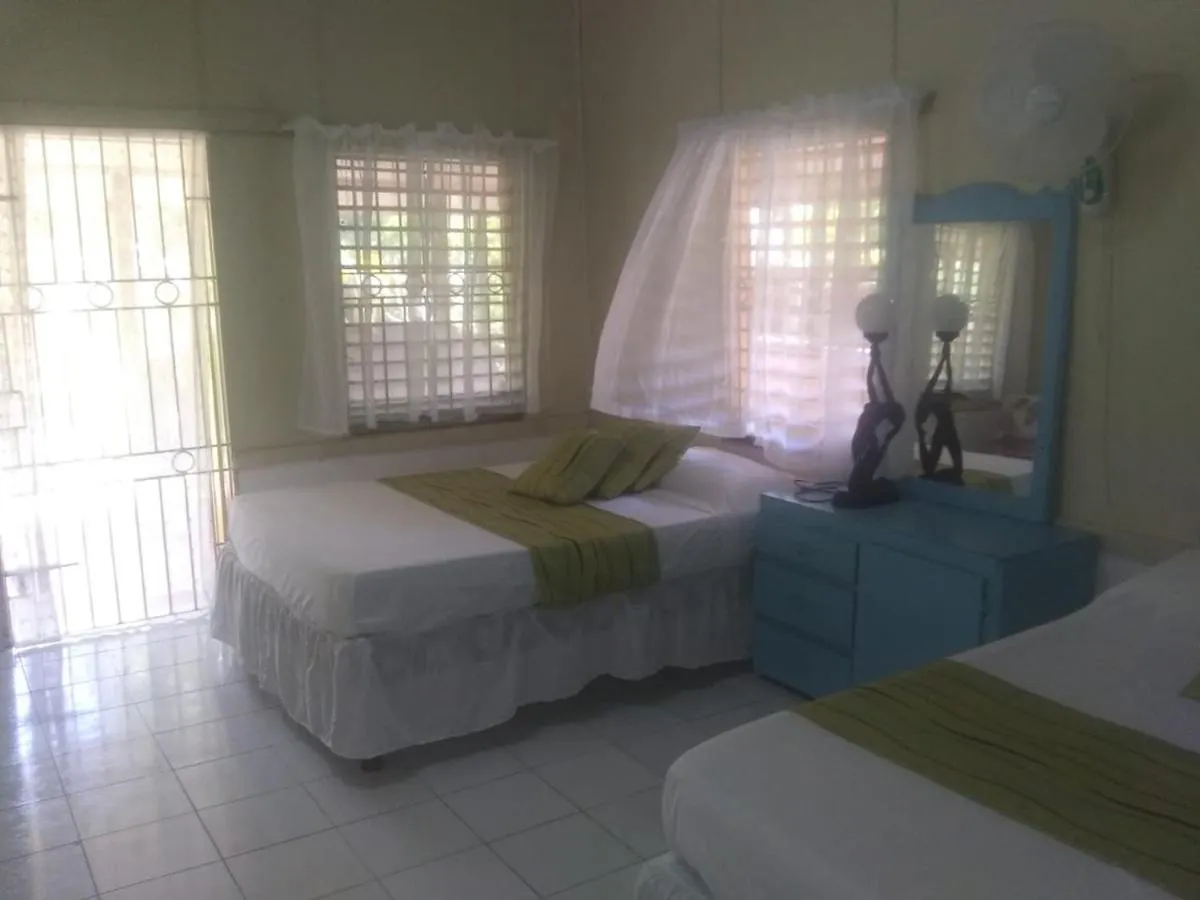 Dom wakacyjny Moves Rasta Cottage Negril Jamajka